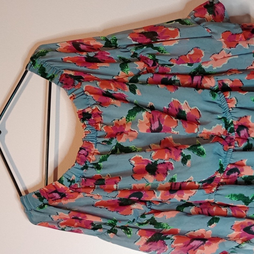 Cute SHIRT - Picture 2 of 10